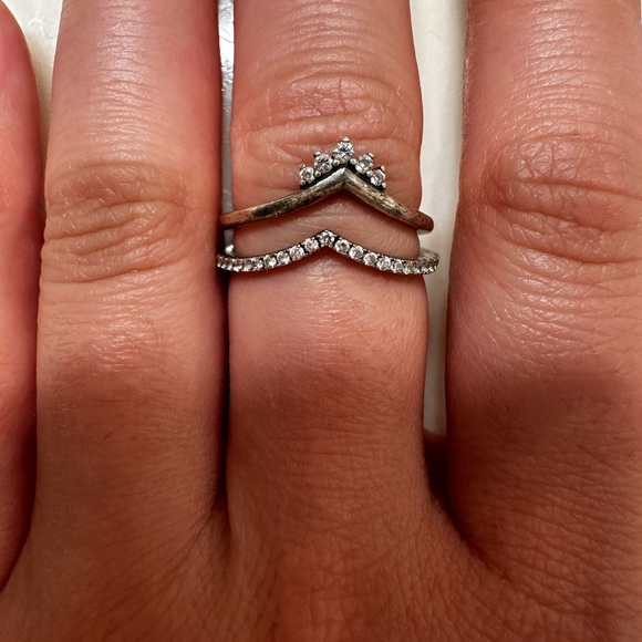 Pandora sparkling wishbone ring and tiara ring stack - Picture 1 of 5